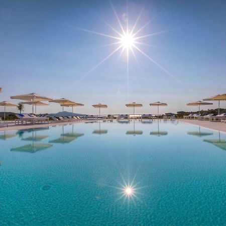 Paradise Resort And Spa San Teodoro  Eksteriør billede